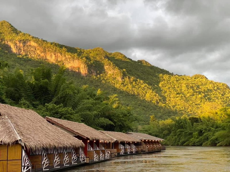 Koh Mueangkarn Paradise View Resort, Sai Yok, Thailand