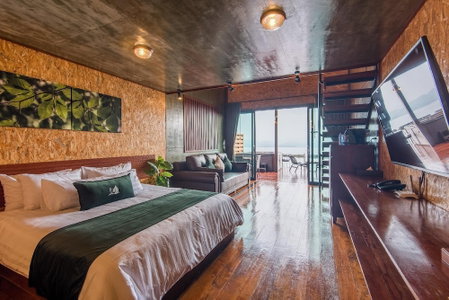 Leaf Lake Kan Resort, Si Sawat, Thailand