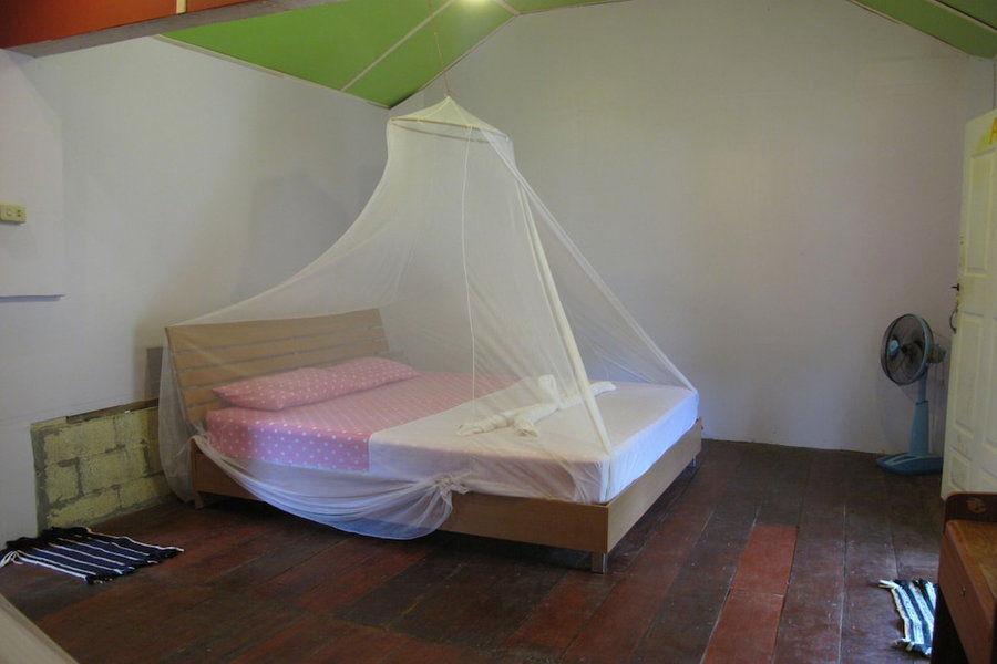 Klong Jark Bungalow, Ko Lanta, Thailand