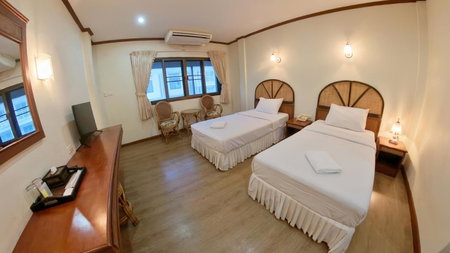 Roongruang Hotel, Chiang Mai, Thailand