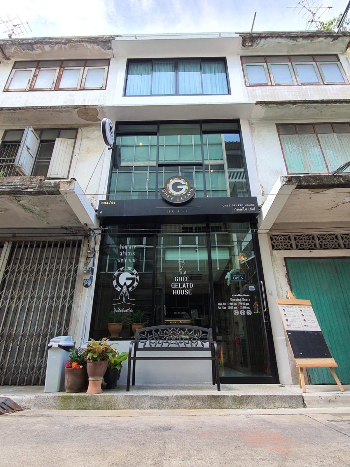 Ghee Gelato House, Thailand