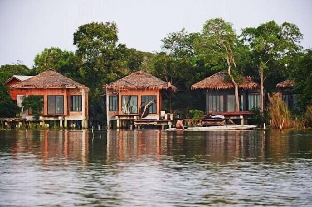Hotel · Lake House, Khuan Khanun
