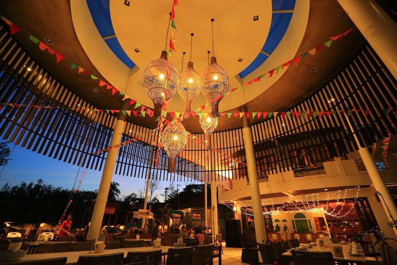 Bansaithong Beach Resort, Bang Saphan Noi, Thailand