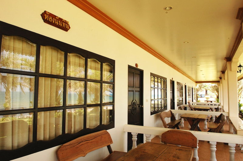 Bansaithong Beach Resort, Bang Saphan Noi, Thailand