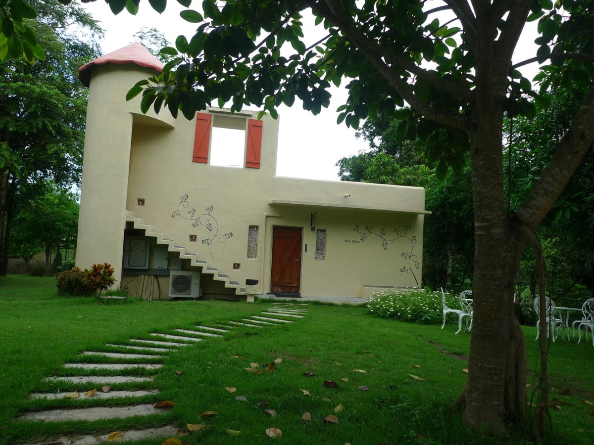 Hotel · Hi-scene Resort, Suan Phung