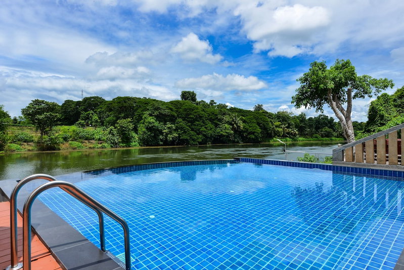 Princess River Kwai, Kanchanaburi, Thailand