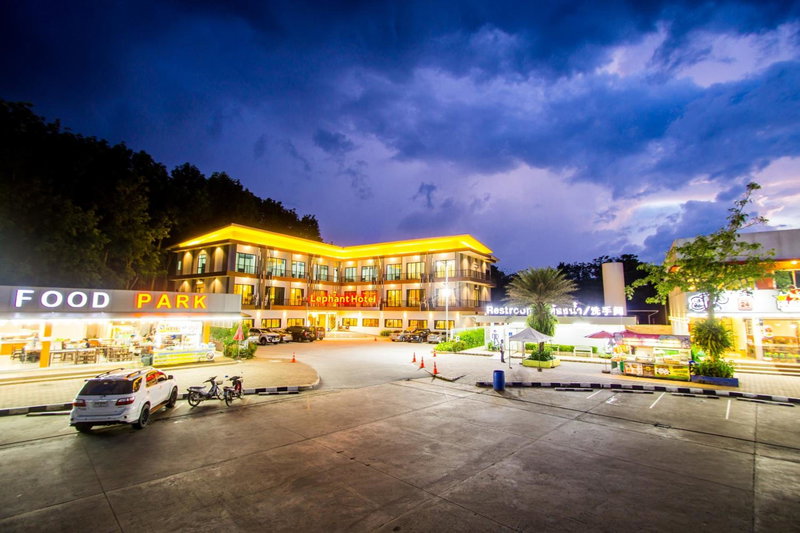 The Lephant Hotel, Ban Bang Ban, Thailand
