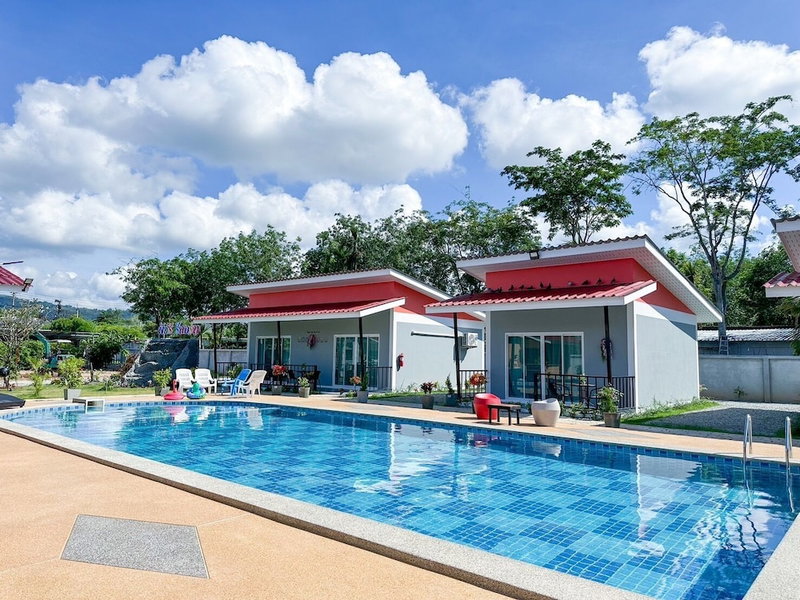 Patcharee Resort, Wichit, Thailand