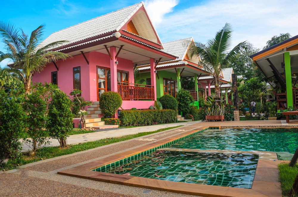Pinky Bungalows Resort, Thailand