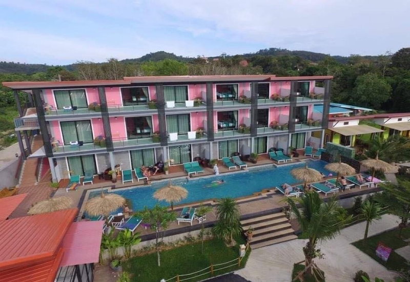 Pinky Bungalows Resort, Ko Lanta, Thailand