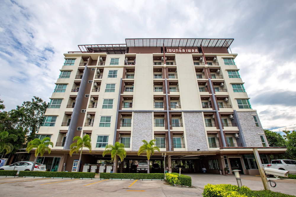 Central place serviced apartment 1, Thailand