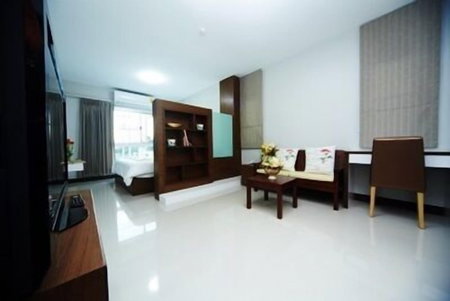 Central place serviced apartment 1, Chonburi, Thailand