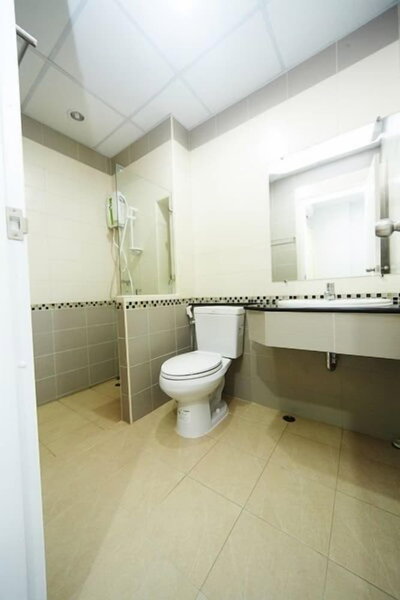 Central place serviced apartment 1, Chonburi, Thailand