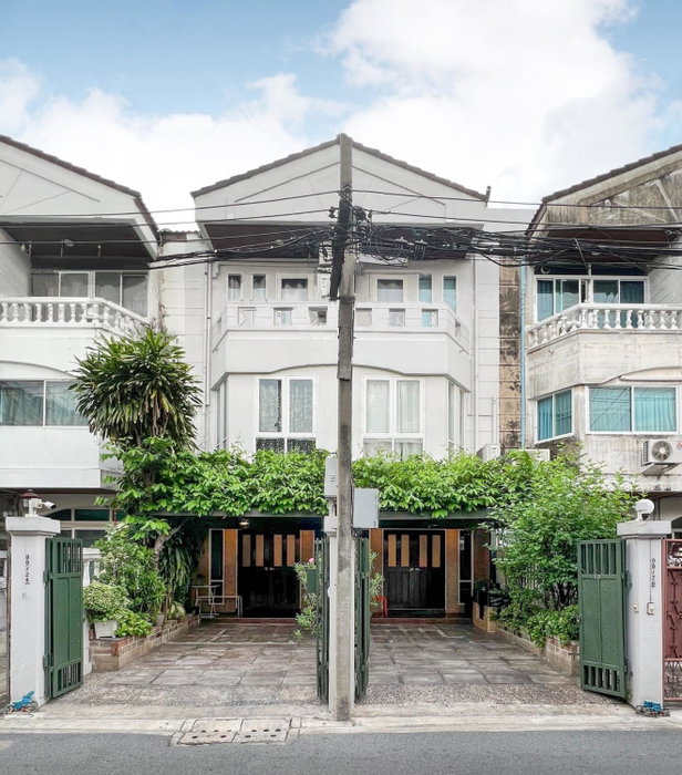 Neveu Premier Residence : Ratchada, Bangkok, Thailand
