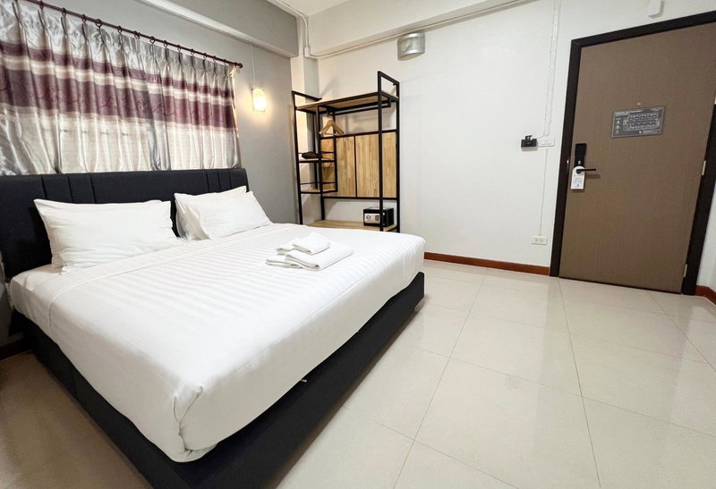 Golden Nest Hotel Suvarnabhumi, Bangkok, Thailand