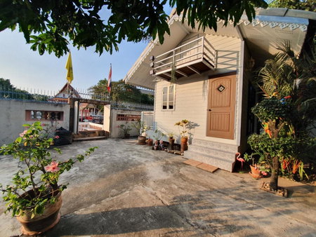 KINN Stay50 Bangkok, Bangkok Yai, Thailand