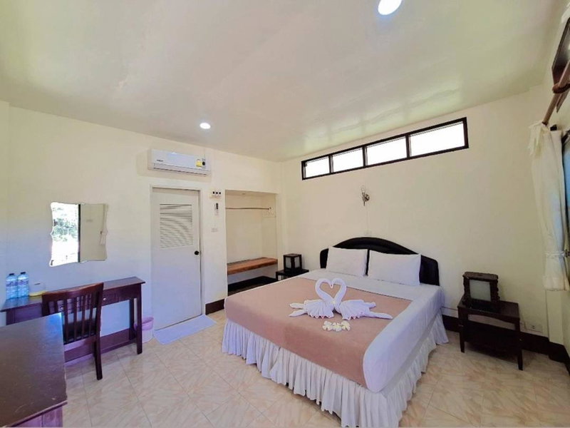 Koh Mook Rubber Tree Bungalows, Ko Mook, Thailand