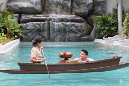Lalynn Resort & Villas, Phuket, Thailand