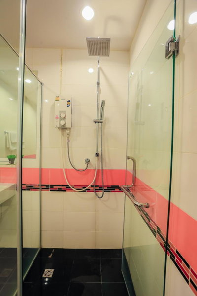 The Bedroom, Hat Yai, Thailand