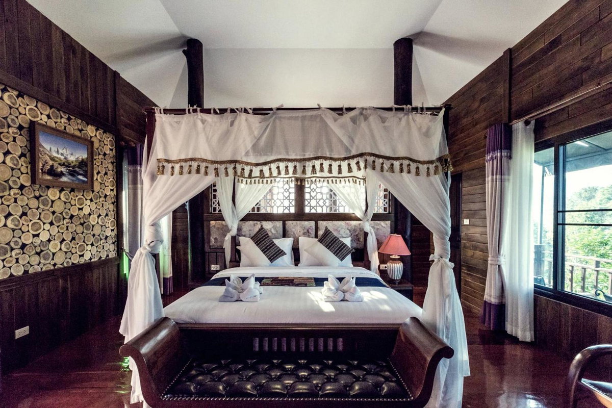 Buraphat Resort, Thailand