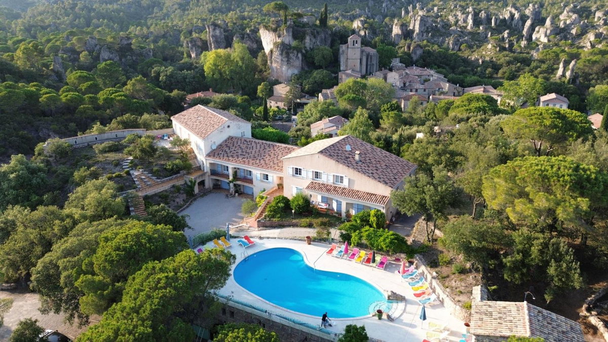 Hotel · Hôtel Les Hauts de Mourèze, Mourèze