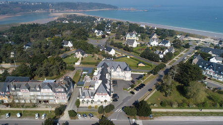 Hotel De Diane, Sables-dʼOr-les-Pins, France