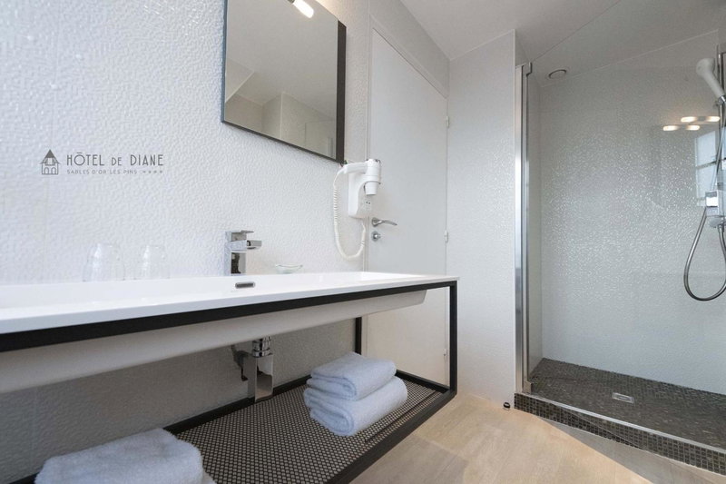 Hotel De Diane, Sables-dʼOr-les-Pins, France