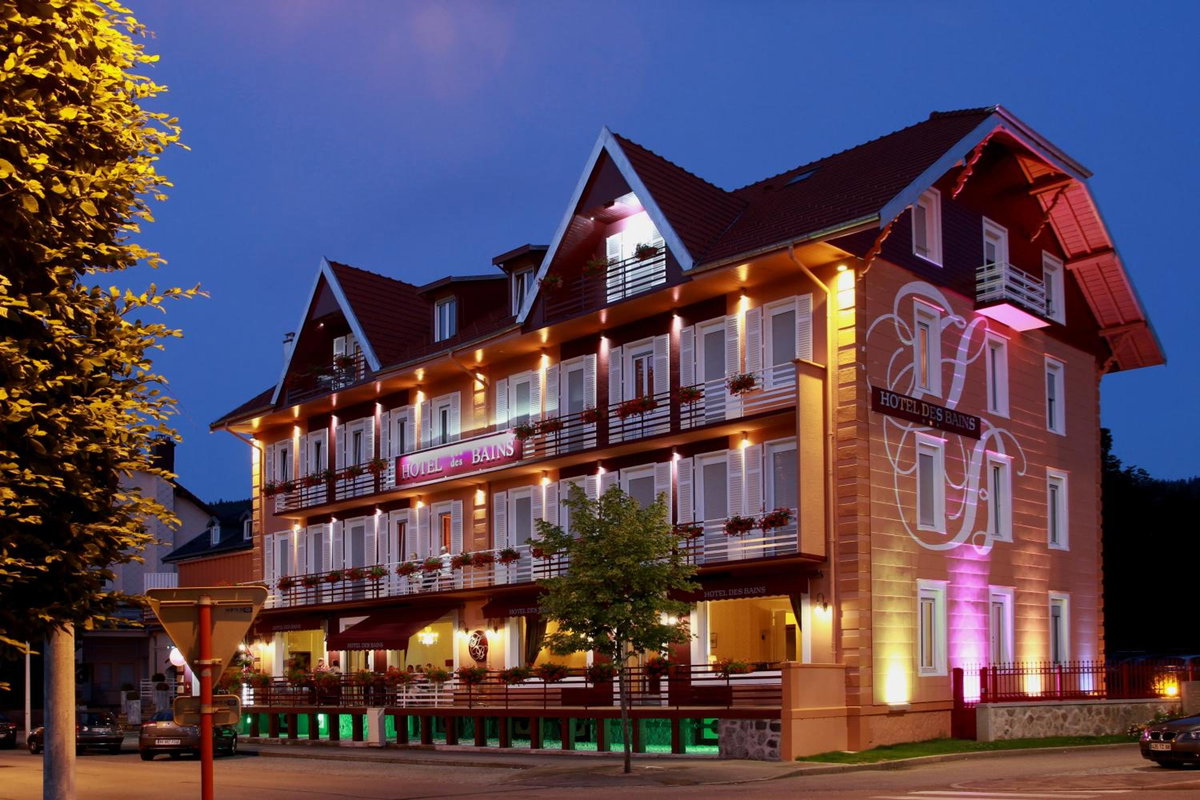 Hotel · Logis Hotel Des Bains, Gérardmer