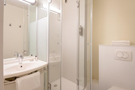 ibis budget Aubagne Paluds Agora, Aubagne, France