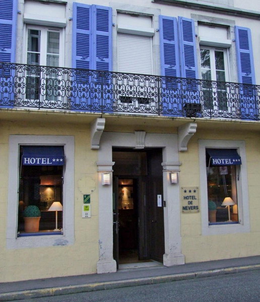 Hôtel de Nevers, Lourdes, France