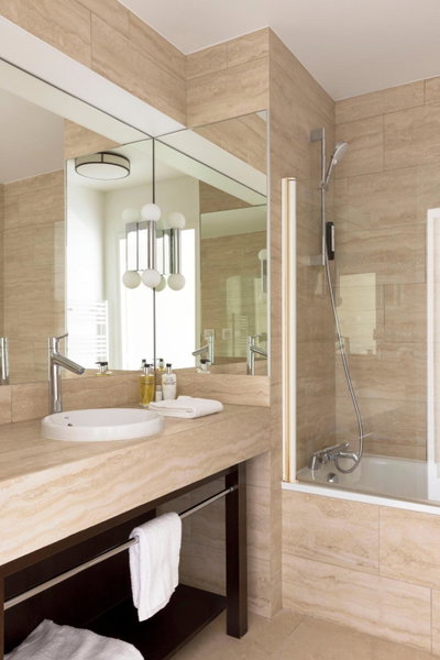 Le Plessis Grand Hotel, Le Plessis-Robinson, France