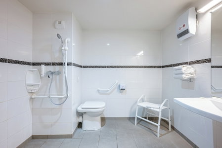 ACE Hôtel Montluçon, Saint-Victor, France