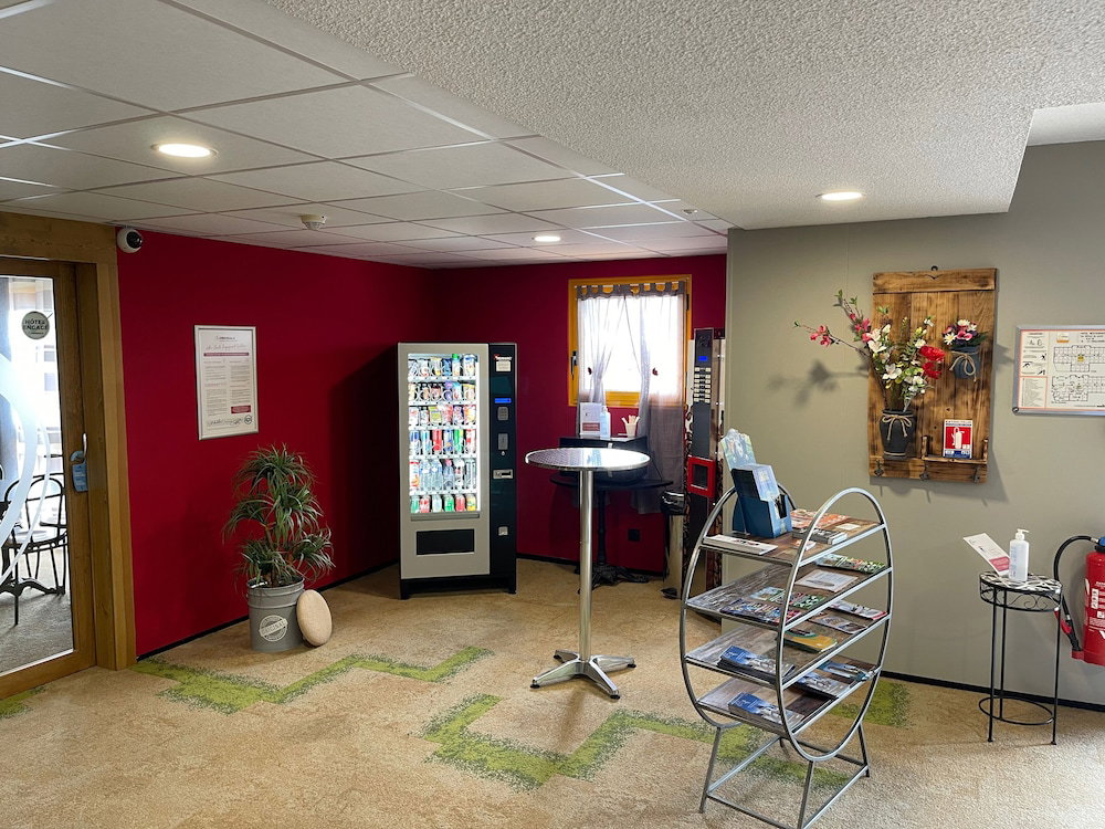 Hotel · The Originals Access Bourges Nord, Saint-Doulchard