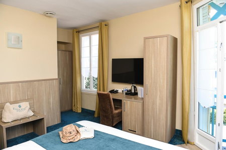 The Originals Boutique Hôtel La Villa Ouest & Spa, Saint-Palais-sur-Mer, France