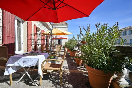 Hotel Des Artistes, Tarascon, France