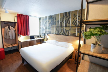Ibis Tours Centre Giraudeau, Tours, France