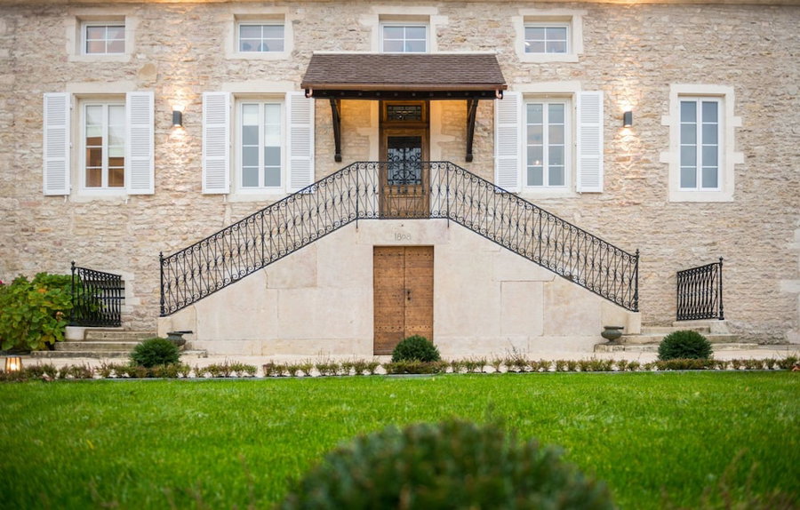 Maison Deveney Mars, Puligny-Montrachet, France