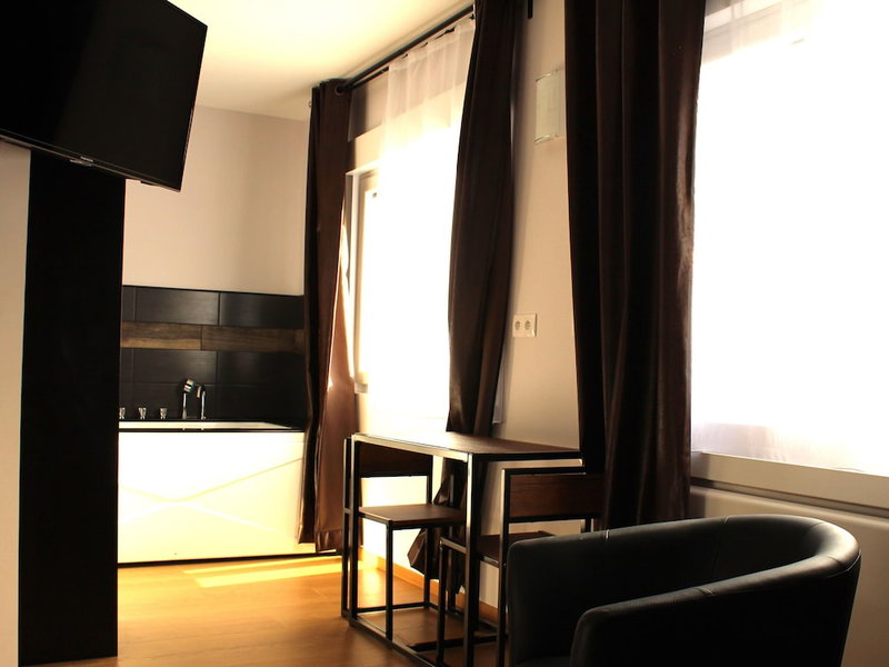Appart Hotel Relax Spa, Lens, France