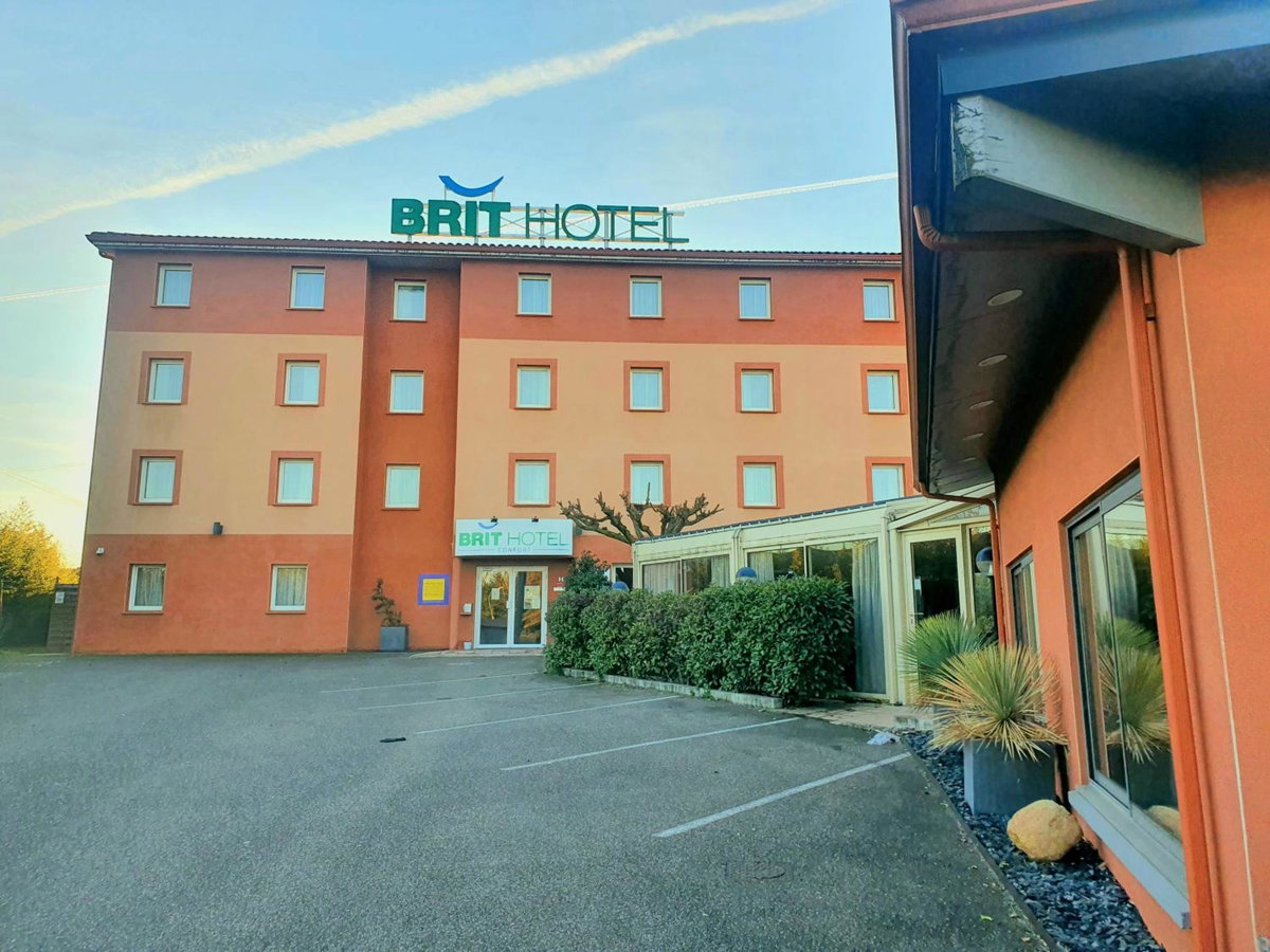 Brit Hotel Confort Montauban, France