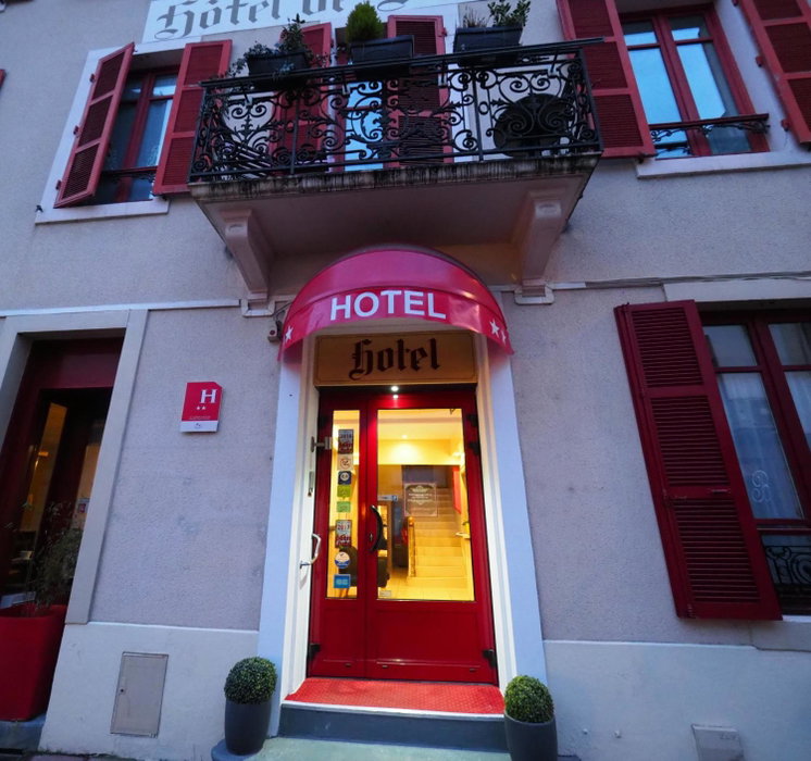 Hôtel Le Biarritz - Vichy, Vichy, France