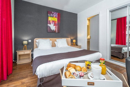 Cit'hôtel Le Chris'tel hôtel et restaurant, Le Puy en Velay, France