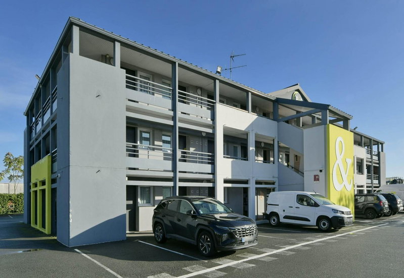 B&B HOTEL Le Mans Sud, Arnage, France