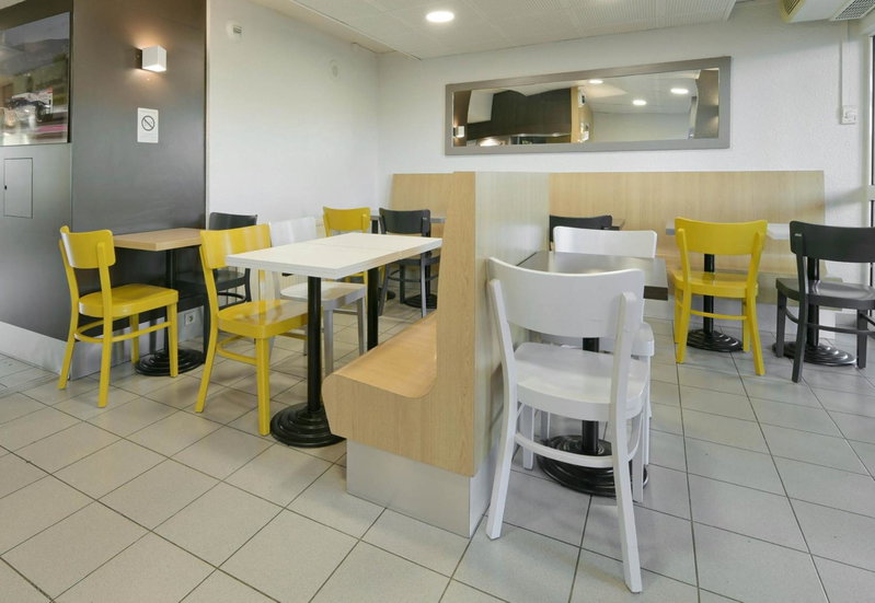 B&B HOTEL Le Mans Sud, Arnage, France