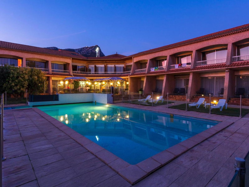 Noemys Toulon La Valette - Hotel restaurant avec piscine, La Valette-du-Var, France