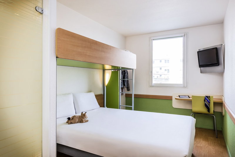 ibis budget Cavaillon, Cavaillon, France