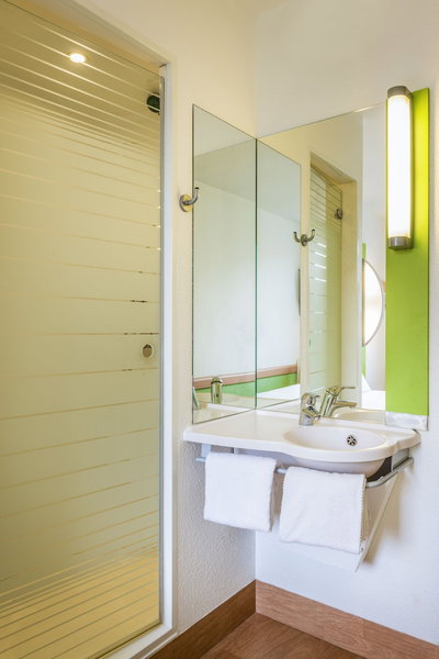 ibis budget Cavaillon, Cavaillon, France