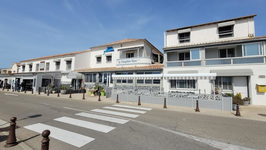 Hôtel Le Dauphin Bleu, Saintes-Maries-de-la-Mer, France