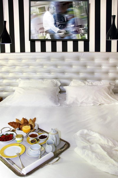 Le Pré du Moulin - Maison Alonso - Hôtel & Restaurant, Sérignan-du-Comtat, France