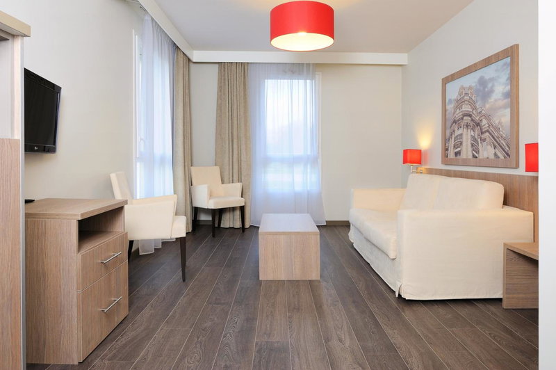 Residhome Paris-Guyancourt, Guyancourt, France