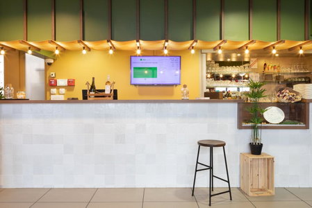 ibis Styles Versailles Saint Quentin en Yvelines, Saint-Cyr-lʼÉcole, France
